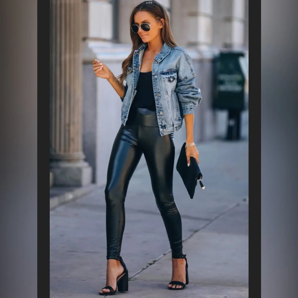 Last 1 ! Black Faux Leather High Rise Leggings - Picture 1 of 13